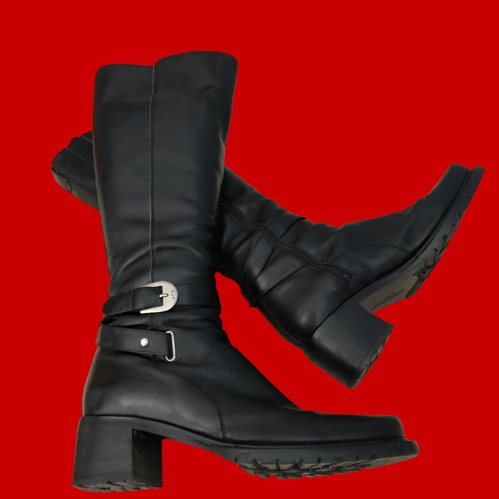 Donald J Pliner knee high black leather boots lug sole Italy red inside 39